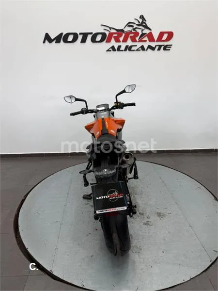 KTM 790 – Vista 4