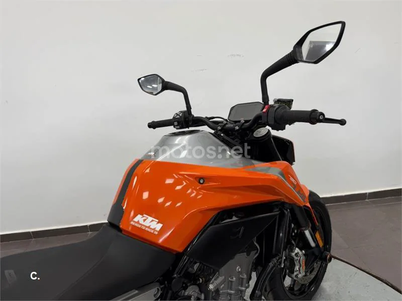 KTM 790 – Vista 7