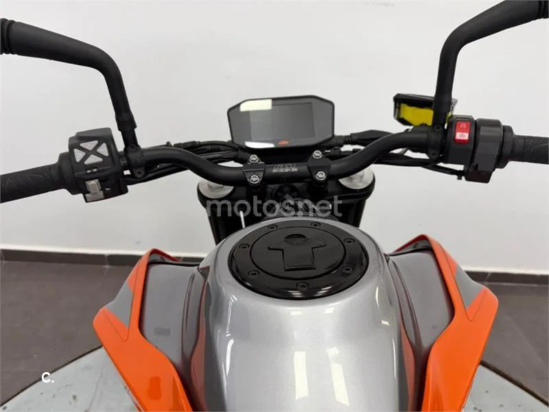 KTM 790 – Vista 9