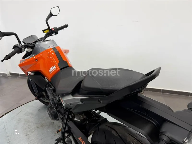 KTM 790 – Vista 10