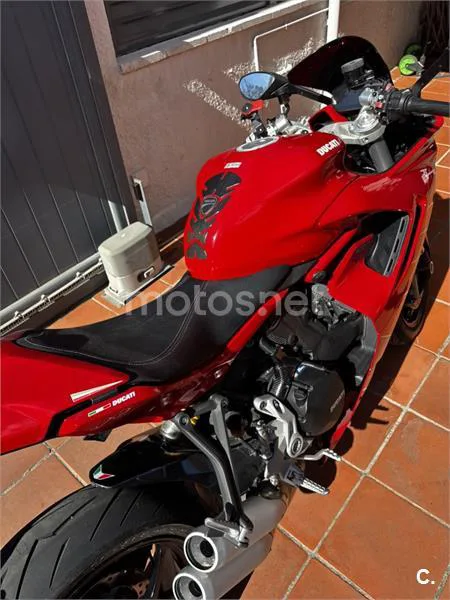 Ducati SuperSport – Vista 2