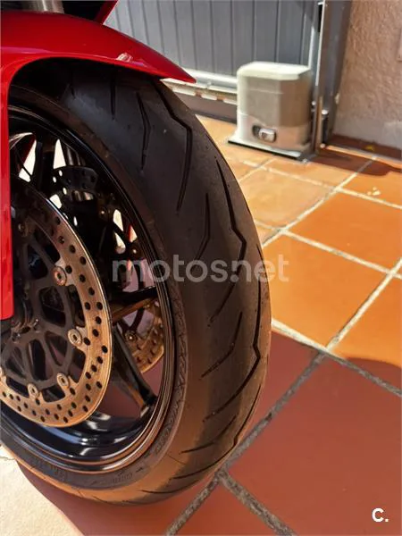 Ducati SuperSport – Vista 5
