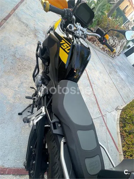 BMW F 750 – Vista 2