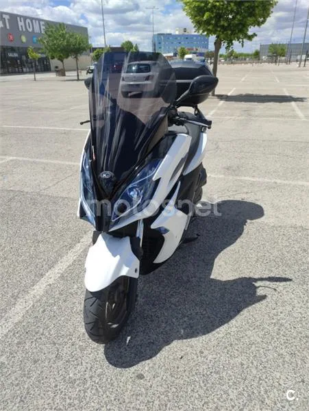 Kymco K-XCT 125i – Vista 2