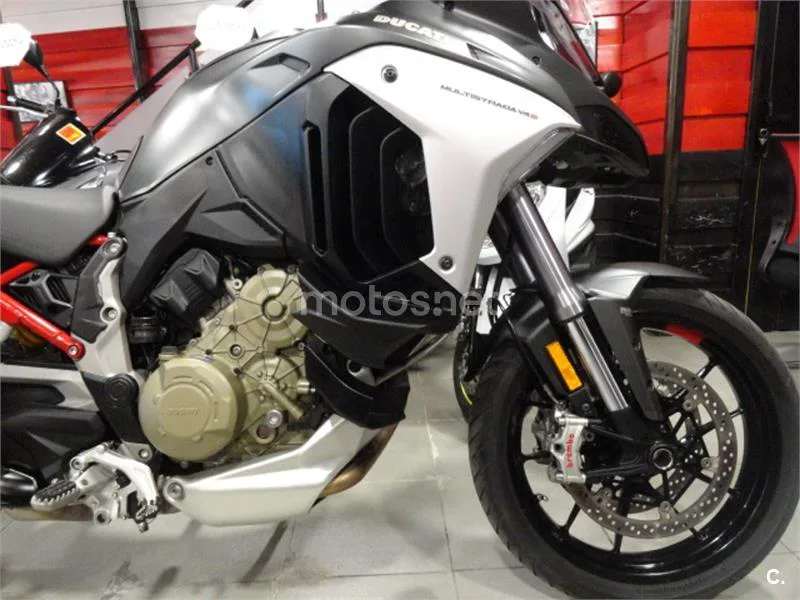 Ducati Multistrada V4 – Vista 3