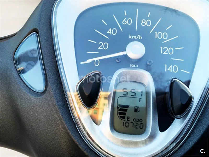 Yamaha D'elight 125 – Vista 8