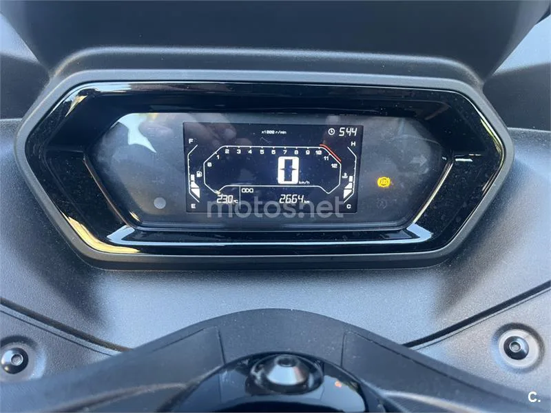 Yamaha XMAX 125 – Vista 6