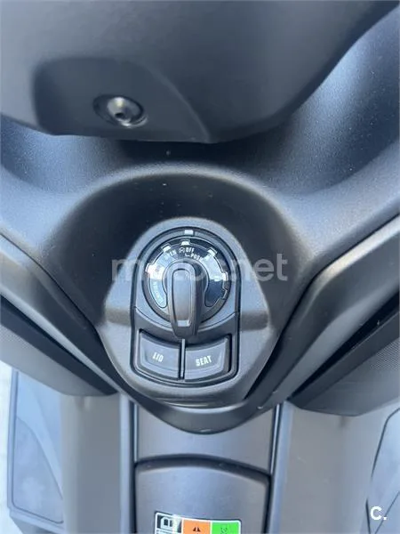 Yamaha XMAX 125 – Vista 7