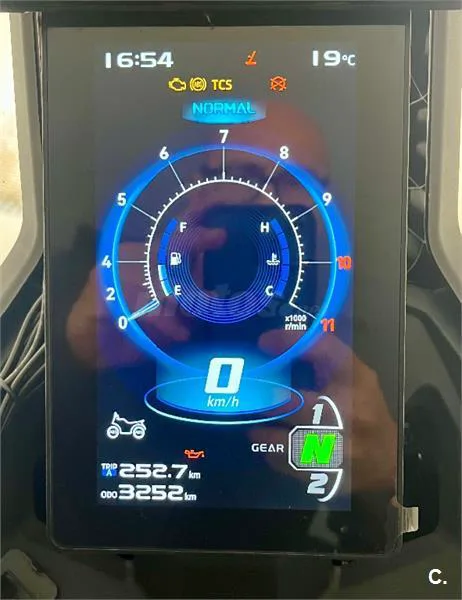 Voge DS 800 Rally – Vista 3