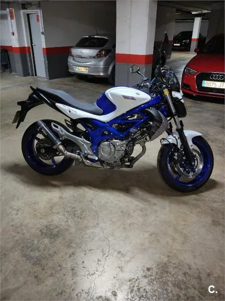 Suzuki SFV 650 Gladius – Vista 2