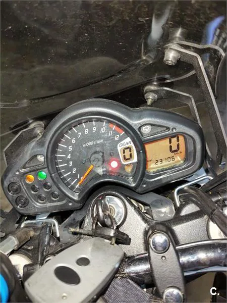 Suzuki SFV 650 Gladius – Vista 6