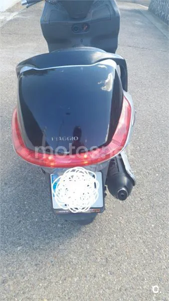 Piaggio X8 125 – Vista 4