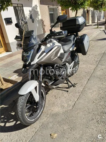 Honda NC 750 X – Vista 4