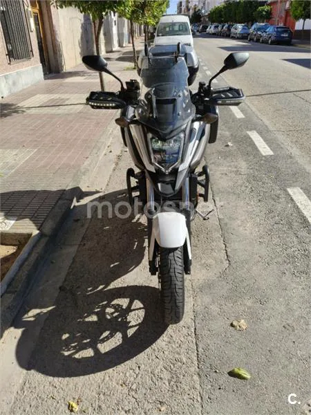Honda NC 750 X – Vista 6