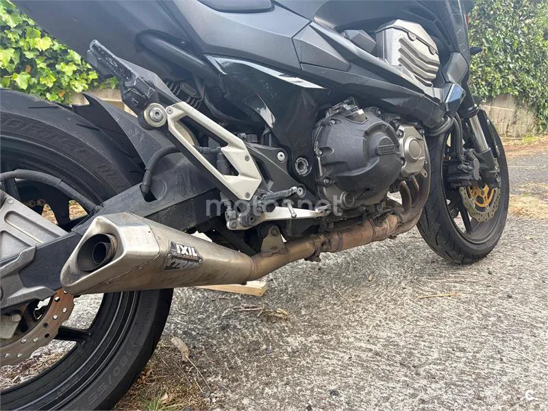 Kawasaki Z 800e – Vista 13