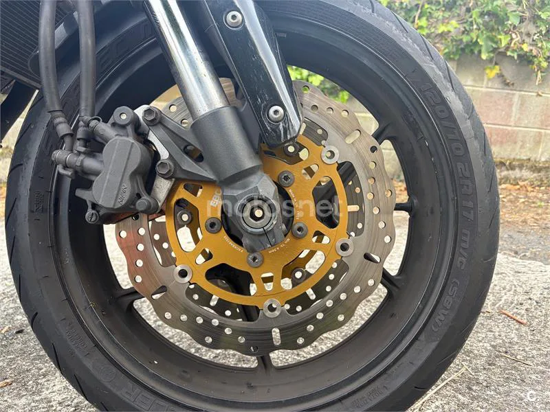 Kawasaki Z 800e – Vista 9