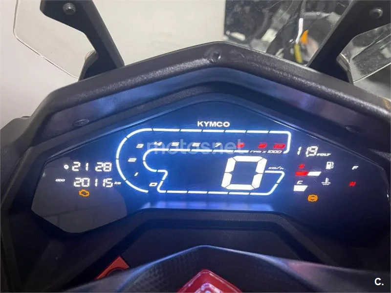 Kymco DTX 125 – Vista 8