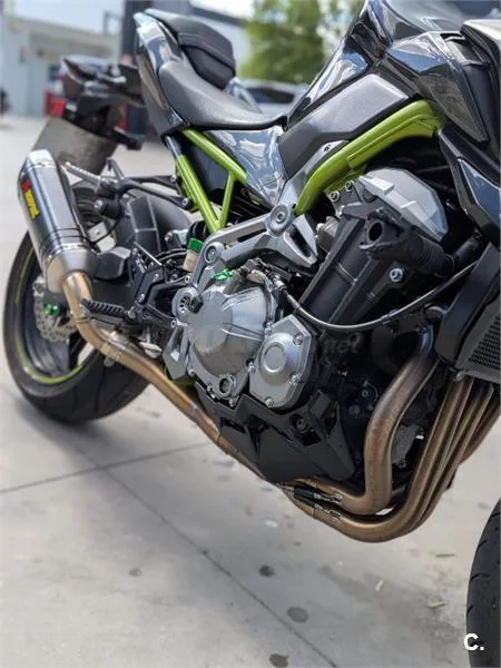 Kawasaki Z900 – Vista 6
