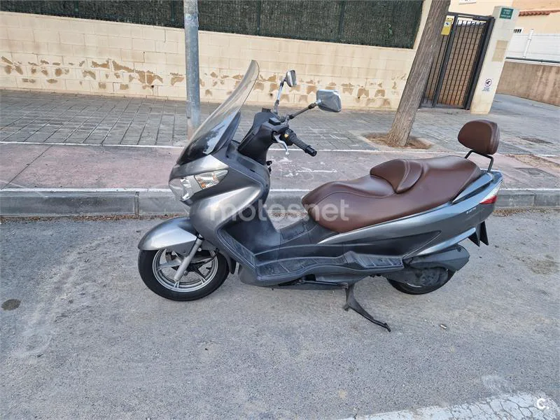 Suzuki Burgman 125 – Vista 3