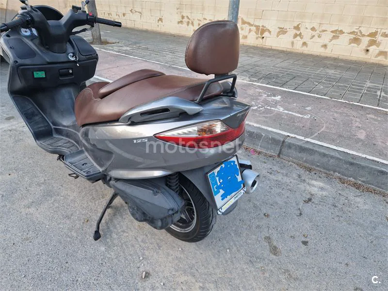Suzuki Burgman 125 – Vista 5