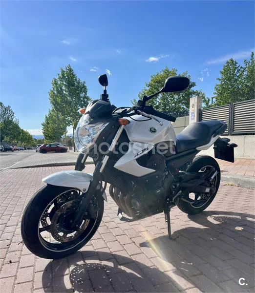 Yamaha XJ6 N Diversion – Vista 6