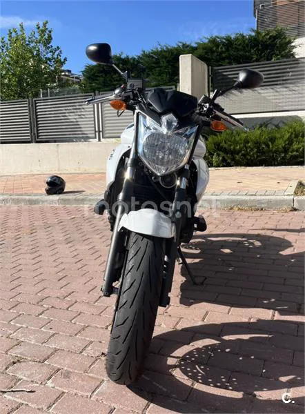 Yamaha XJ6 N Diversion – Vista 7