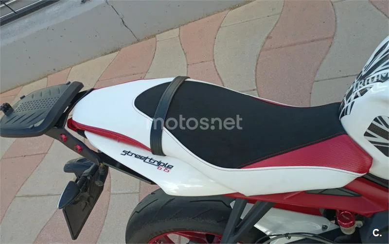 Triumph Street Triple R - Vista 3