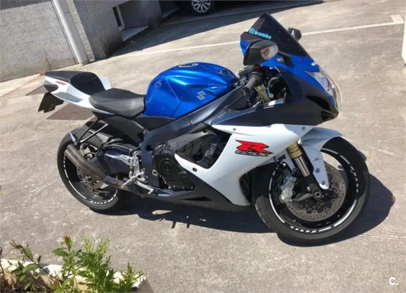 Suzuki GSX-R750 – Vista 5