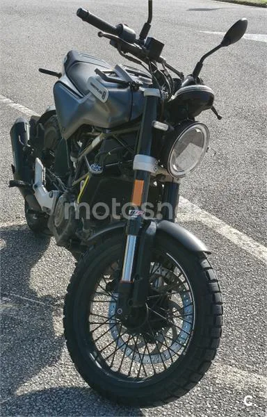 Husqvarna Svartpilen 125 2100 € 2023 Illes Balears - 2
