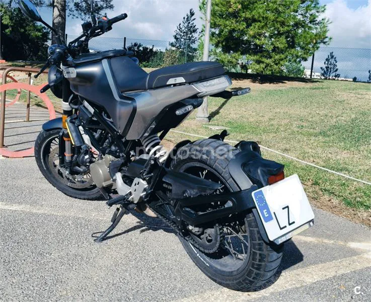 Husqvarna Svartpilen 125 - Vista 4