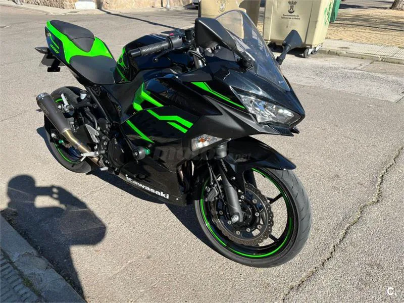 Kawasaki Ninja 400 – Vista 2