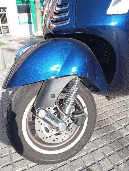 Vespa GTS 300 – Vista 5