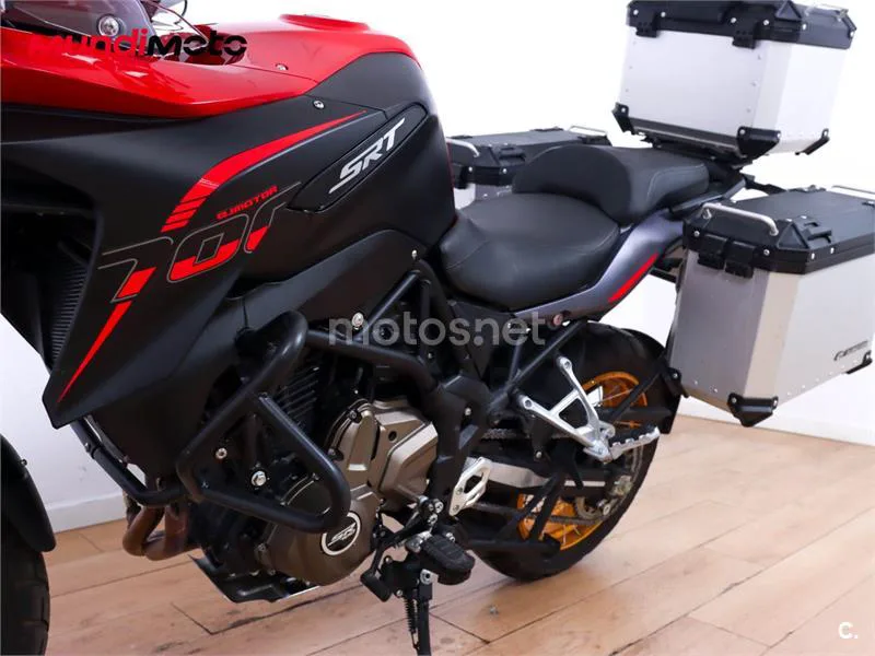 QJ Motor SRT 550 – Vista 10