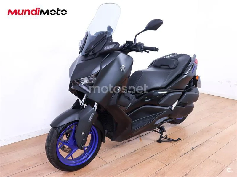 Yamaha XMAX 300 – Vista 7