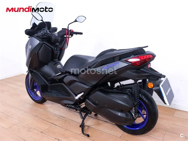 Yamaha XMAX 300 – Vista 8