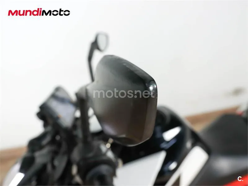 KTM 125 – Vista 21