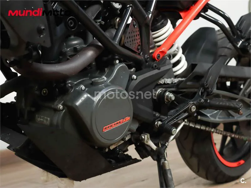 KTM 125 – Vista 10