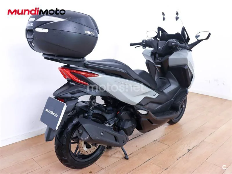 Honda Forza 125 – Vista 3