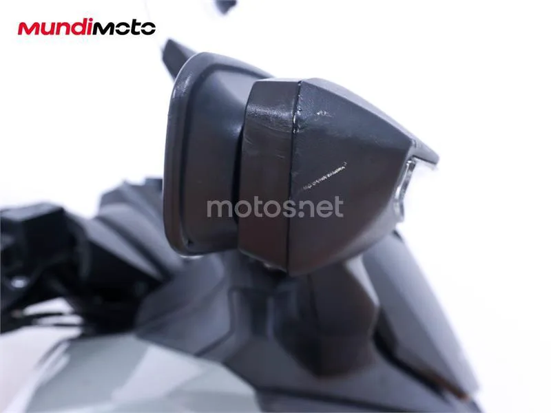 Honda Forza 125 – Vista 25