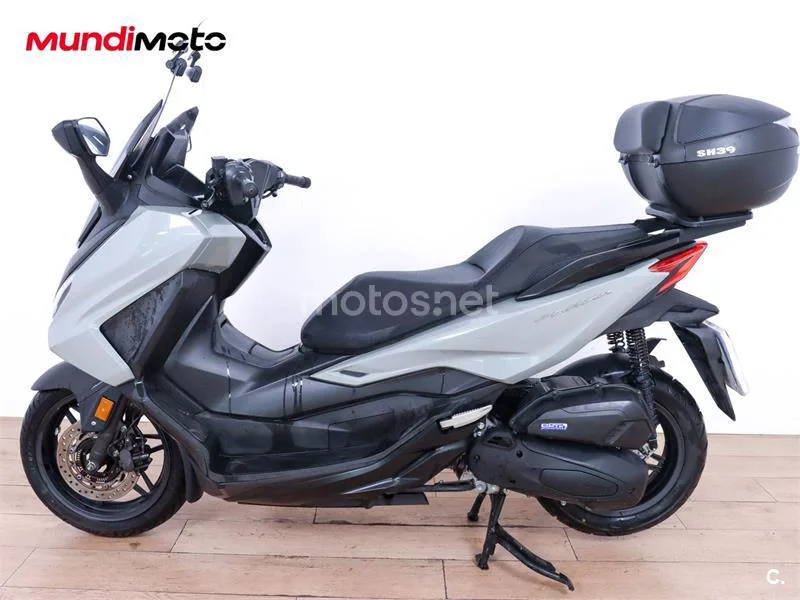 Honda Forza 125 – Vista 6