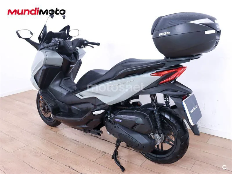 Honda Forza 125 – Vista 8