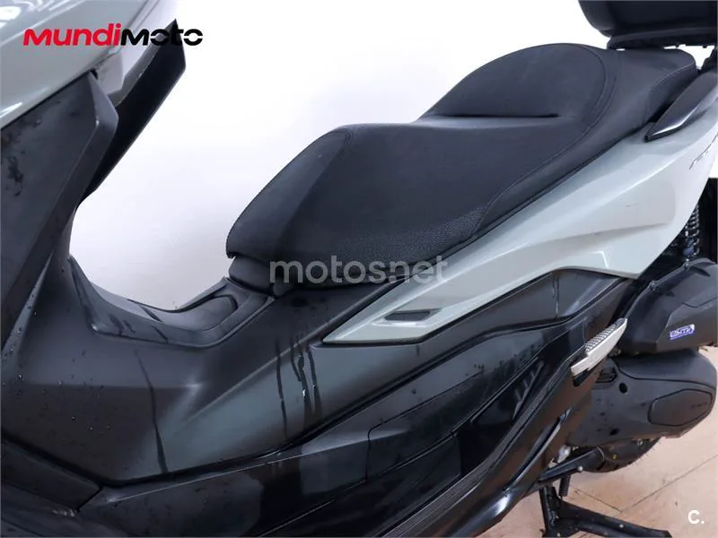 Honda Forza 125 – Vista 10