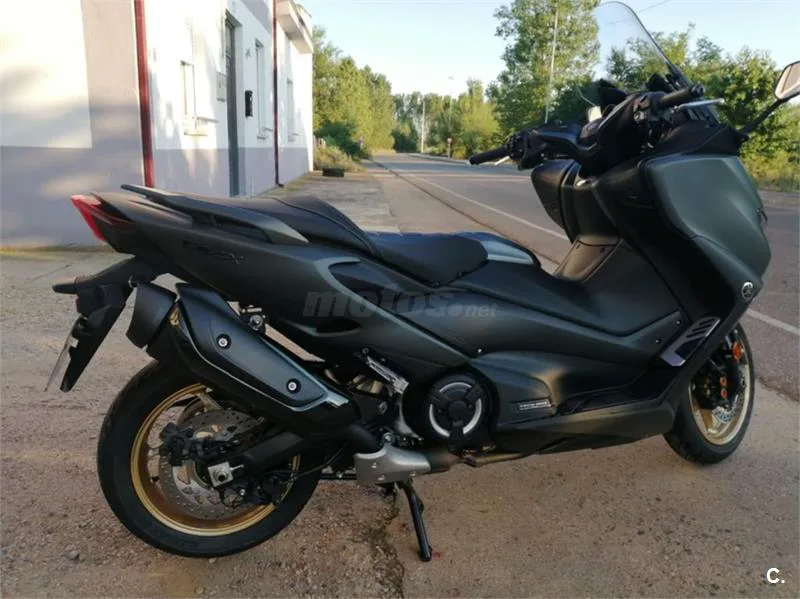 Yamaha TMAX 560 – Vista 2