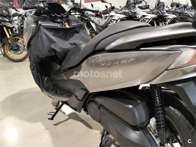 Honda Forza 300 – Vista 9