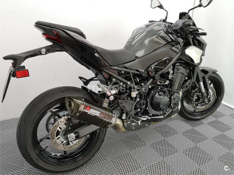 Kawasaki Z900 – Vista 4