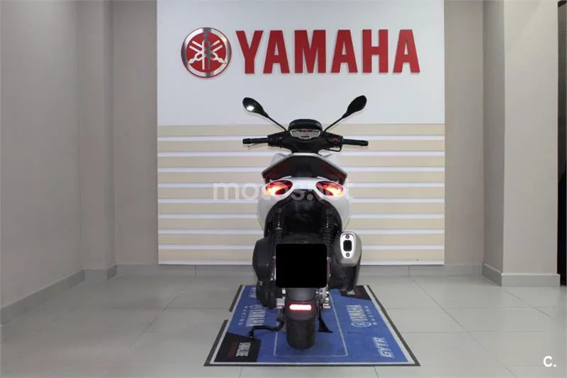 Piaggio Beverly – Vista 4