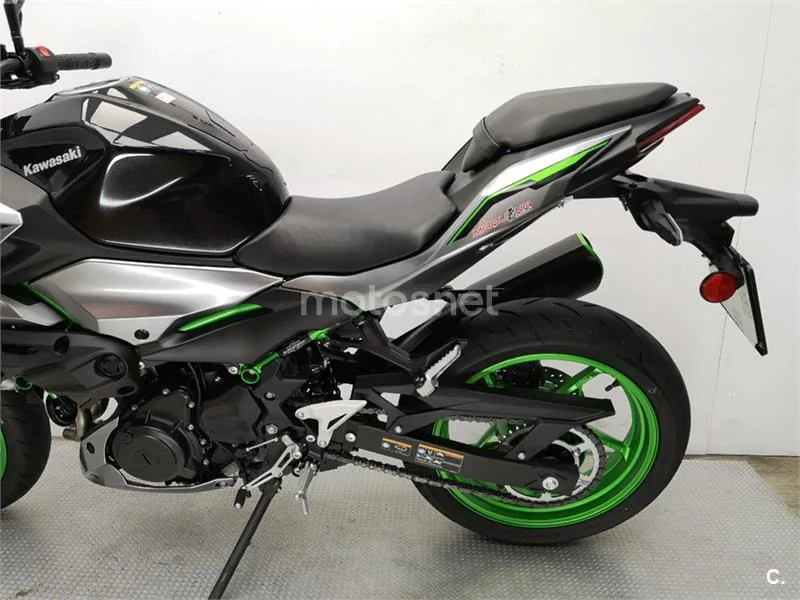 Kawasaki Z500 – Vista 19