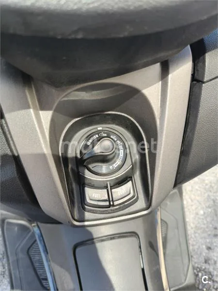 Yamaha NMAX – Vista 8