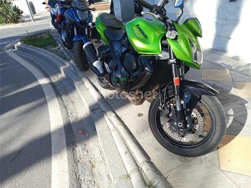 Kawasaki Z750 – Vista 7