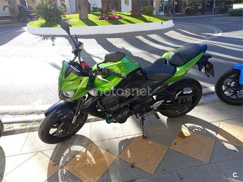 Kawasaki Z750 – Vista 8